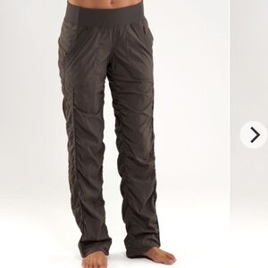 Rare Lululemon quick step dance studio pants